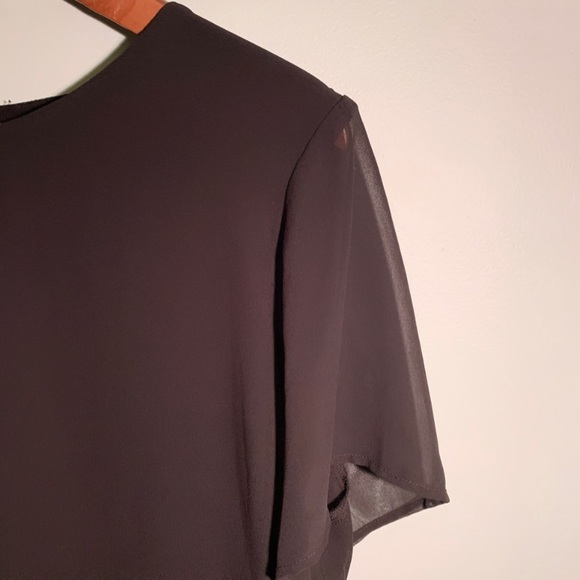 Vince Camuto chiffon overlay high-low blouse - Picture 4 of 6